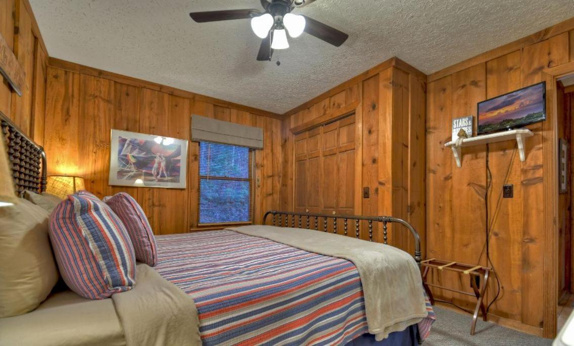 American Dream Americana Decor Close To Downtown Blue Ridge Esterno foto